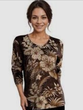 Susan Lawrence Petite Printed Scoop Neck Women's Textured Top in Olive and Brown